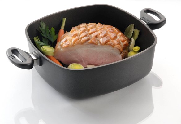gastroguss.cz prezentuje luxusní plasma titanovou pánev gerti gundel o rozměru 28 cm gastroguss.cz prezentuje luxusní plasma titanovou pánev gerti gundel o rozměru 28x28x10